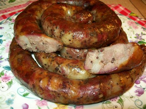 Домашняя колбаса: 8 самых вкусных и аппетитных рецептов