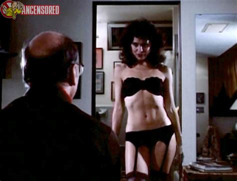 Naked Kim Saunders In Getting It On