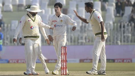 Pak Vs Eng 2022 2nd Test Pakistans Naseem Shah Ruled Out Of