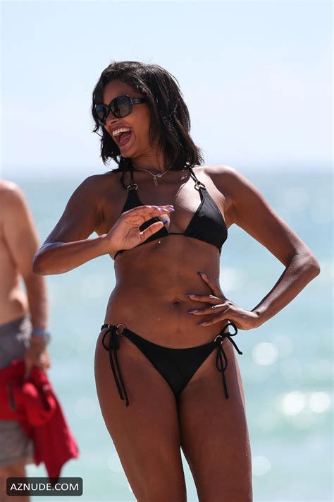 Claudia Jordan Sexy Wears A Black Triangle Top Bikini At The Beach In Miami Beach