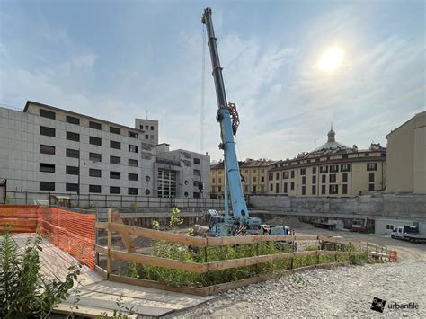 Milano Cinque Vie Cantiere Via Zecca Vecchia Rimossi I Resti