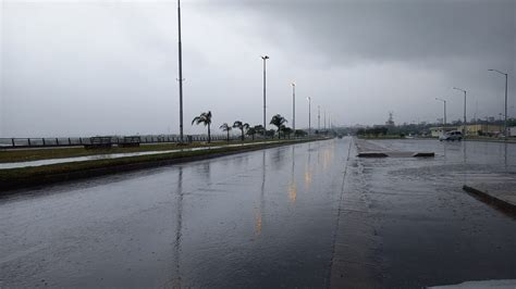 Meteorolog A Anuncian Martes Con Lluvias Tormentas Y Descenso En