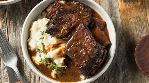 The Wine Tip You Need To Follow For The Best Beef Short Ribs