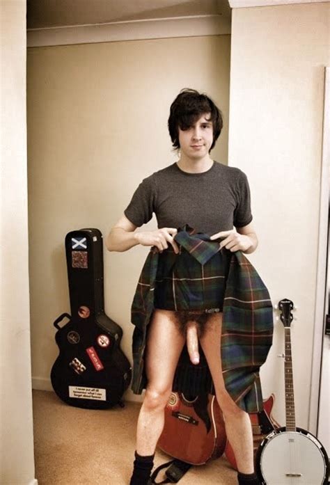 Provocative Wave For Men Tribute To Nude Musicians