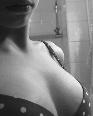 Alyssa Gets Some Sun In Her Blue Flower Bikini Porn Pictures XXX Photos Sex Images 3523498