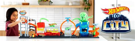 Hot Wheels Dev Ahtapot Ile Araba Y Kama Oyun Seti Gtt Toyzz Shop