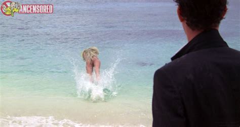 Naked Daryl Hannah In Splash