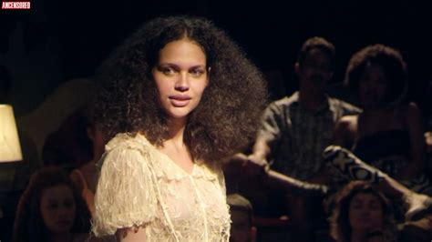 Chao De Estrelas Nude Pics Page 1