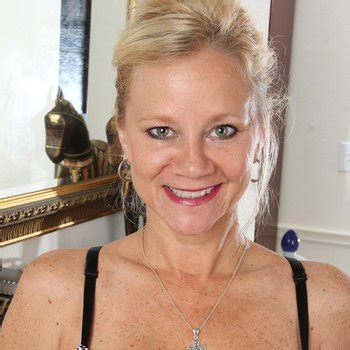 Get Heidi Gallo Free Stripping And Nude Links At FreeOnes