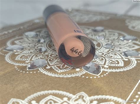 Блеск для губ SHU мерцающий SEXY NUDE Блеск SHU SEXY NUDE в оттенке 446 Его мерцающий нюд