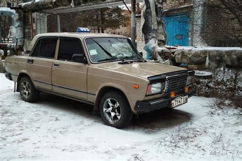 Продам ВАЗ 2107 в Харькове 1984 года выпуска за 1 000$