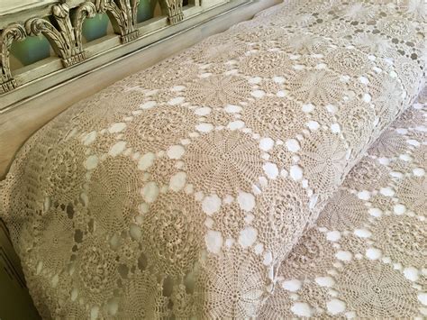 Crochet Bed Coverlet Intricate Crocheted Blanket Bedspread Etsy Cores