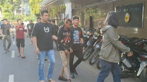 Tampang Pelaku Perampokan Pembunuhan Perempuan Pemilik Hotel Berhasil