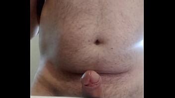 Estimulación de pezones y media erección con glande chorreante XVIDEOS