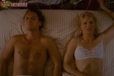 Naked Cameron Diaz In The Holiday