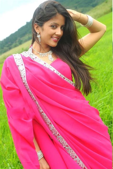 Hot Picsz Rithika Hot In Pink Saree
