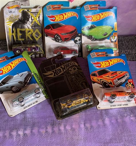 Carrinhos Hot Wheels Produto Feminino Nunca Usado Enjoei