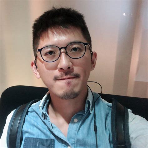 自介 一晃眼已十年寒暑 看板 gay Mo PTT 鄉公所