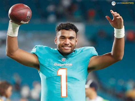 Tua Tagovailoa Wife, Age, Wiki, Net Worth, Height, Parents