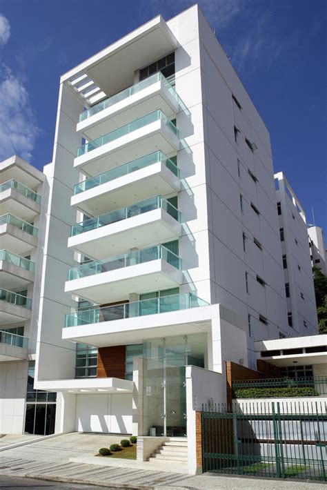 Maiorca Residential Building / Lourenço | Sarmento | ArchDaily