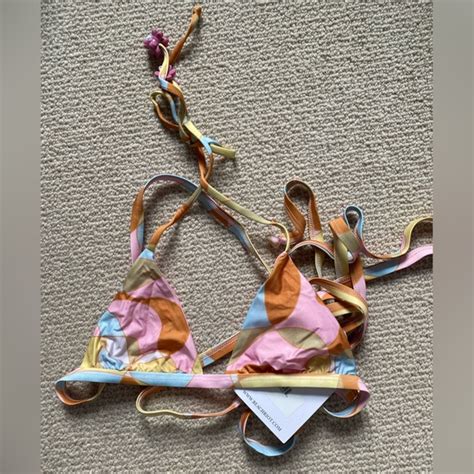 Beach Riot Swim Nwt Beach Riot Winnie Bikini Top Waikiki Wave Size Small Poshmark
