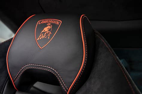 Lamborghini Huracan Evo 2019 Review Autocar