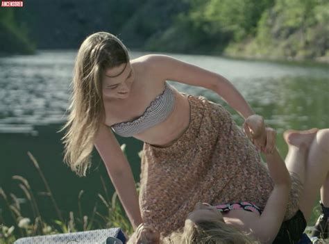 Naked Magdalena Zak In Signs