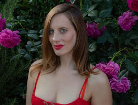 8 Hot Sexy Liz Goldwyn Bikini Pics