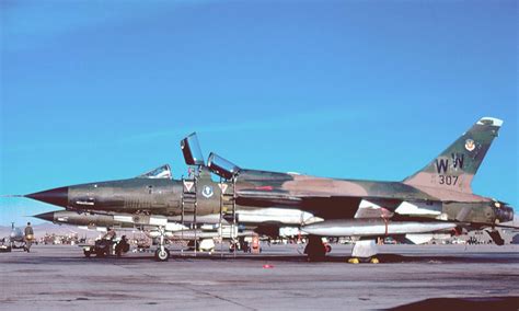 Republic F-105G Thunderchief Aero Research Photo Gallery