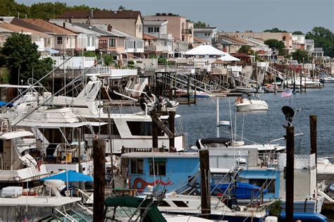 Living In Mill Basin Brooklyn The New York Times