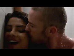 P Chopra Quantico Bathroom Hot Kissing Scene Xxx Mobile Porno Videos Movies Iporntv Net
