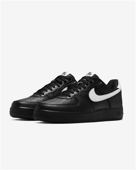 Nike Air Force 1 Low Retro Shoe. Nike SG