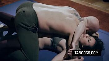 Sexy Brunette Wife Casey Calvert Gets Her Ass Penetrated Hard By A Hunk Guy XNXX