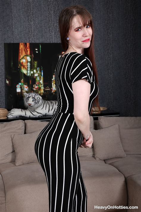 Saucy MILF Roxy Vega Unveils Her Hot Curves Poses With A Cumload On Her Face CoedCherry