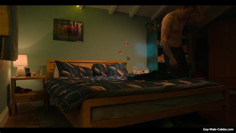 Kit Connor Nude Chest Scenes In Heartstopper Gay Male Celebs