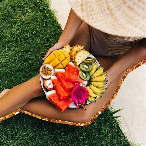 Doctors Say You Should Eat This Fruit Everyday Because It Makes Your ...