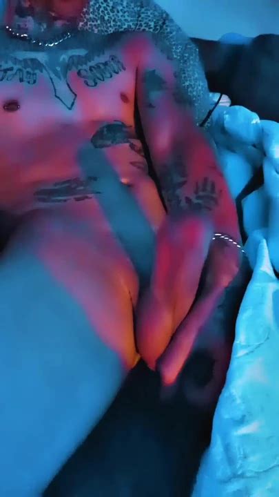 Bug Cock Stroking Gay Amateur Amateur Porn Feat Tatteddaddy Xhamster