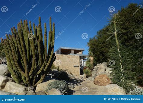 Kaufmann House Richard Neutra`s Iconic Palm Springs Desert Modern