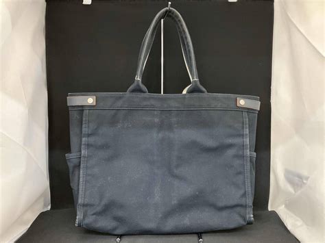 Yahoo Porter Girl Naked