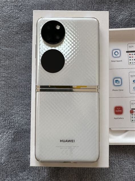 Huawei P50 Pocket 256GB, 8GB RAM, Dual SIM