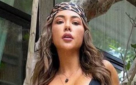 UFC Ring Girl Arianny Celeste Sizzles In Black Bikini Beach Photo Drop