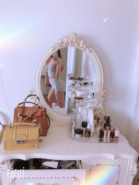 Ch N Dung Hot Girl V A I U H Nh Ng D Y B N D M V A T I Kh Ch I Du L Ch V Mua X H P