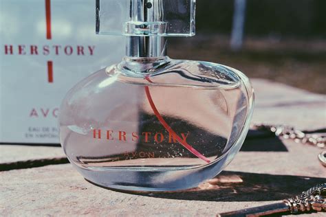 wiktosia_czyta: PERFUMY HERSTORY AVON