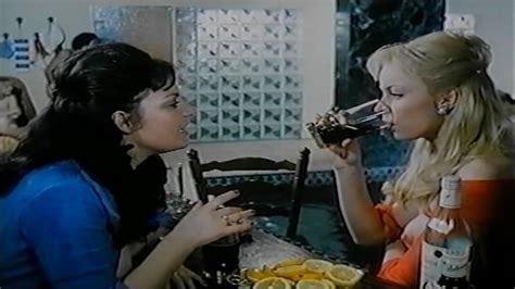 Naked Tina Traven In Ein Guter Hahn Wird Selten Fett