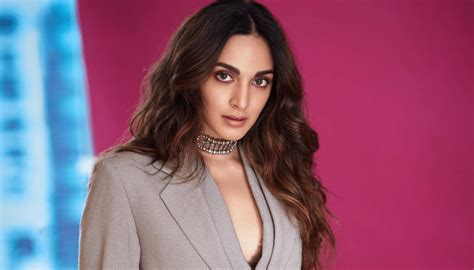 Kiara Advani Latest Hot Pics Gallery Images Photos