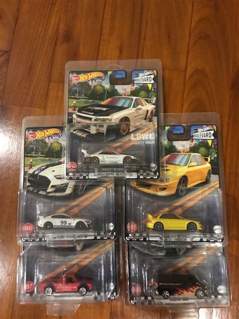 Hot Wheels Boulevard Set Hobbies Toys Toys Games On Carousell