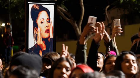 30 years after music icon Selena's murder, Yolanda Saldívar is up for