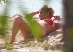 Jessica Simpson Wearing A Bikini In French Polynesia July Lq Tag Phun Org Forum