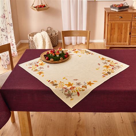 Дорожка для стола в интерьере (99 фото) - 99 фото