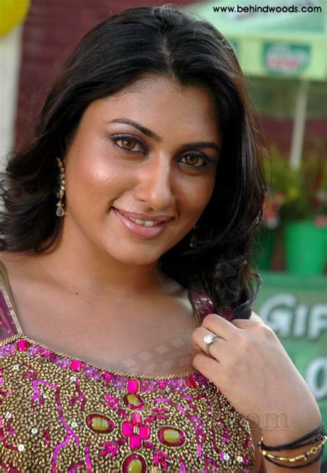 MALAVIKA ACTRESS GALLERY Behindwoods Kattuvirian Malavika Actress Hot Stills Picture Image Gallery